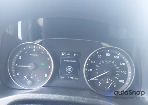 2018 Hyundai Elantra Value Edition из США, поврежденный, VIN 5NPD84LF2JH320183